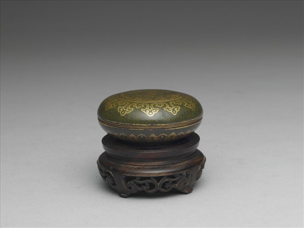 茶葉末釉描金銀盒