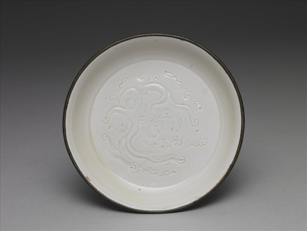 定窯 劃花螭紋碟