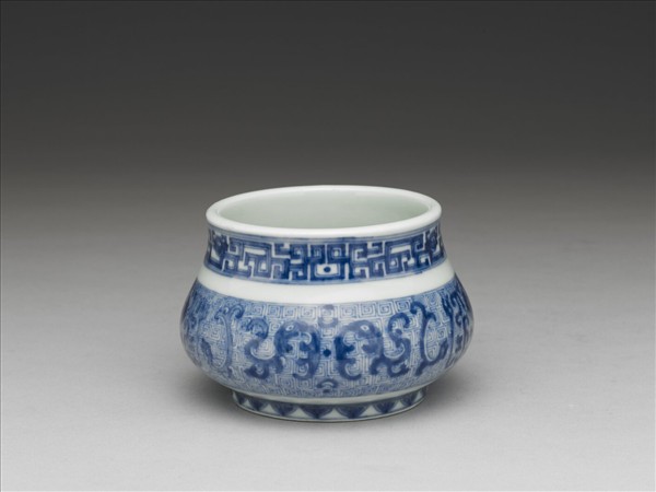 青花夔龍簋式爐