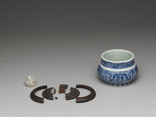 青花夔龍簋式爐