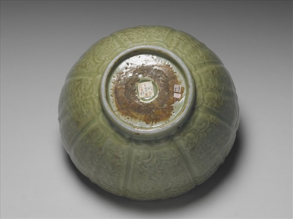 處州窯 蔥翠青蓮花式大碗