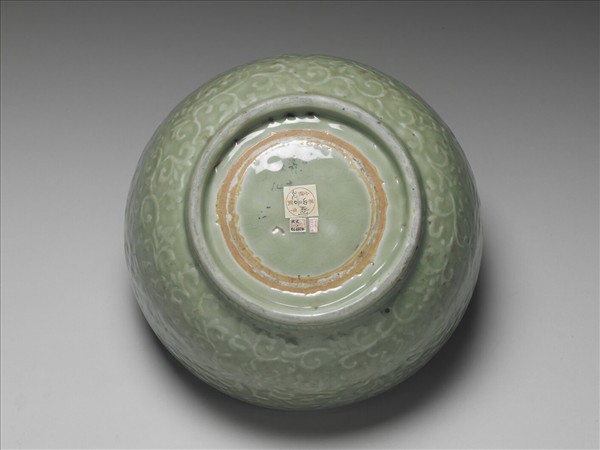處州窯 翠青番蓮大碗