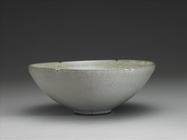 哥窯 青瓷葵口碗