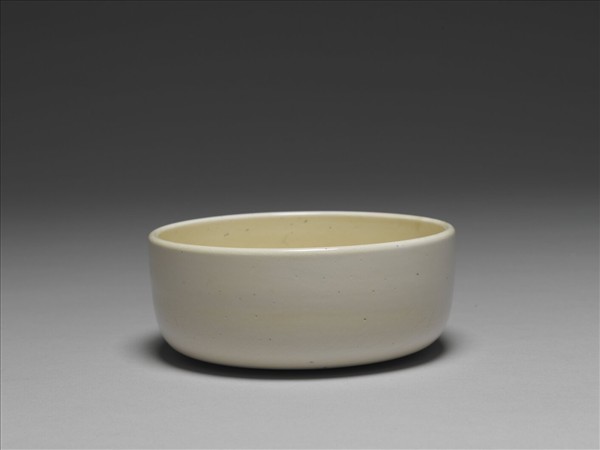 彭窯 牙白劃花雙魚洗