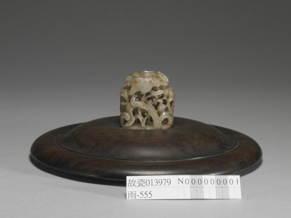 汀渚鷺鷥紋玉頂