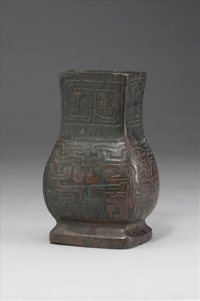 環夔紋壺