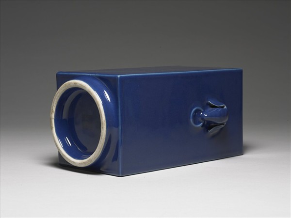 霽青雙象耳琮式瓶