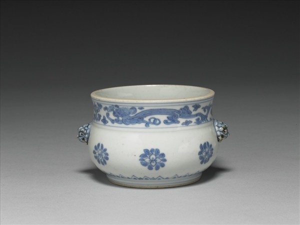 青花夔龍團花簋式爐