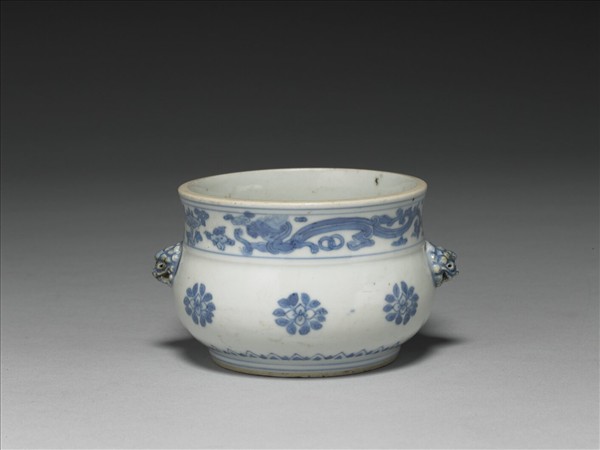 青花夔龍團花簋式爐