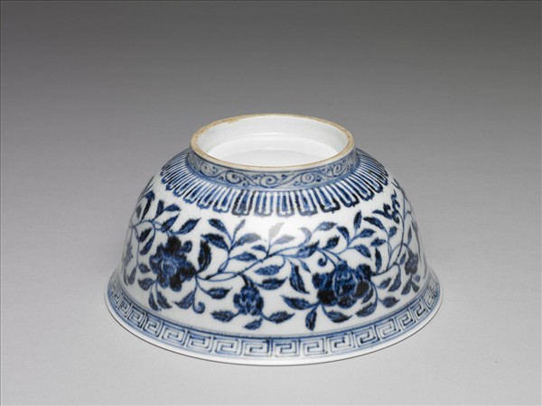 青花四季花卉紋碗