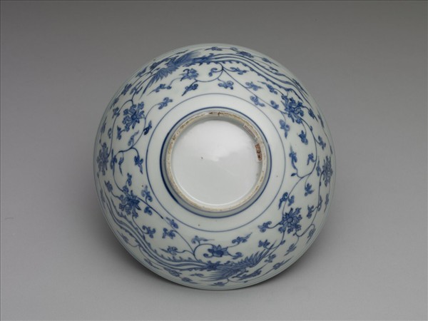 青花穿蓮鳳紋碗