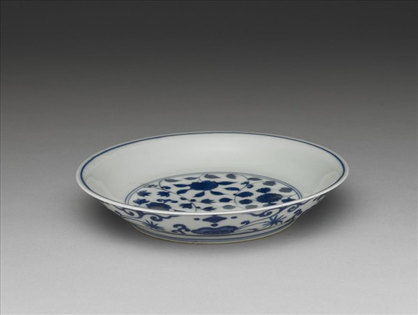 青花靈芝花卉紋盤