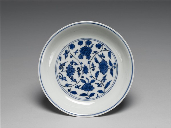 青花靈芝花卉紋盤