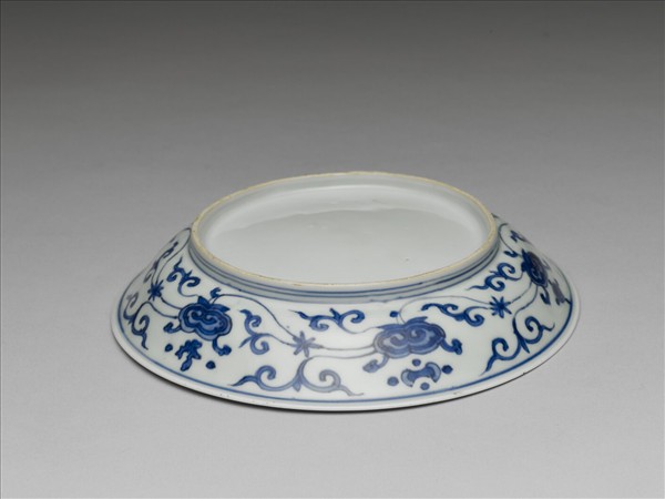 青花靈芝花卉紋盤