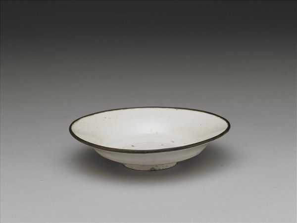 霍州窯 白瓷折腰碟