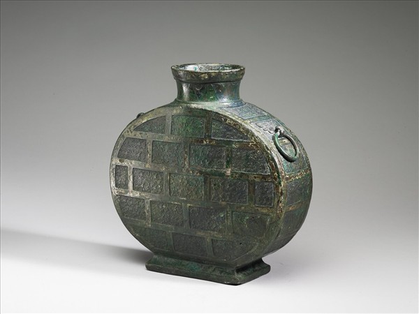 蟠虺紋扁壺