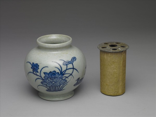 青花蓮塘鴛鴦紋罐