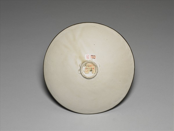 定窯 白瓷印花鳳凰牡丹紋碗