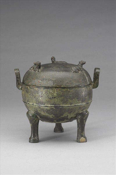 蟠虺紋鼎
