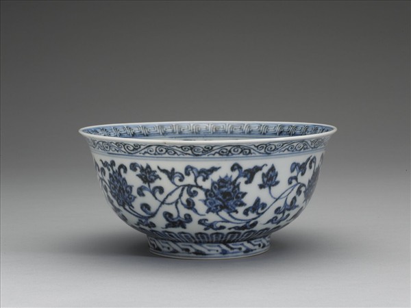 青花四季花卉紋碗
