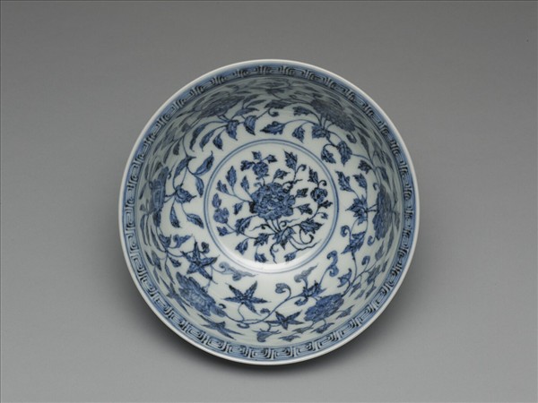 青花四季花卉紋碗