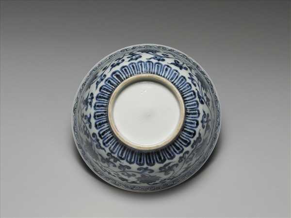 青花四季花卉紋碗