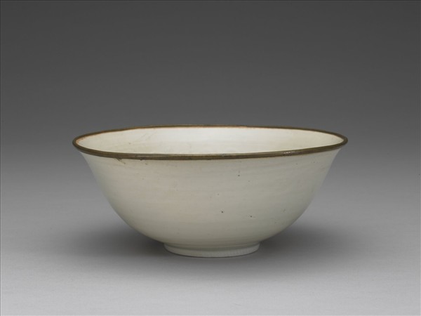 湘湖窯 青白瓷印花花卉紋碗