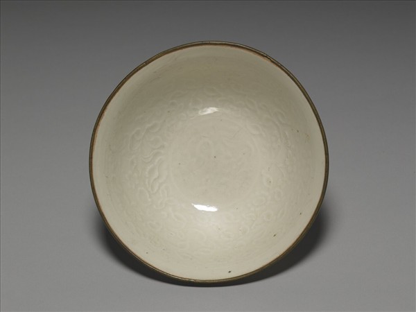 湘湖窯 青白瓷印花花卉紋碗