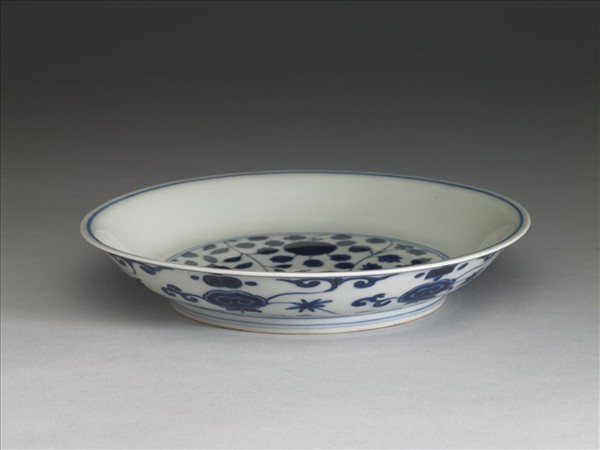 青花靈芝花卉紋盤