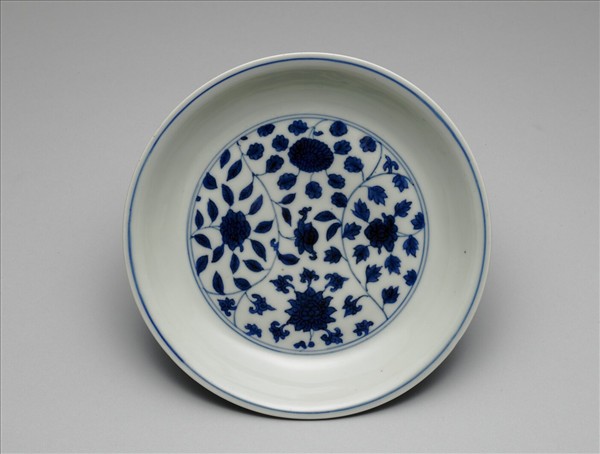 青花靈芝花卉紋盤