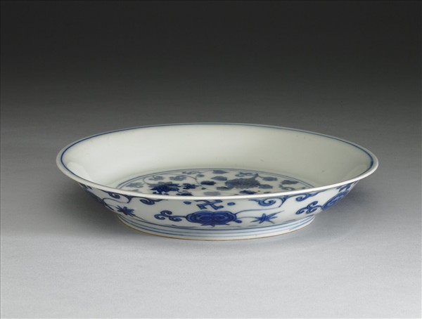 青花靈芝花卉紋盤