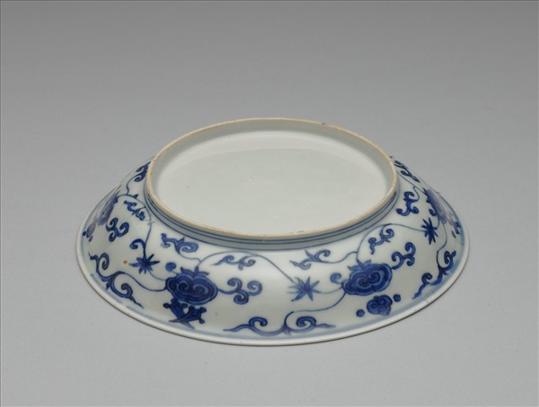 青花靈芝花卉紋盤