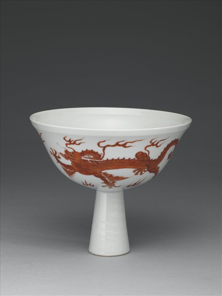 白瓷描紅雙龍紋高足蓋碗