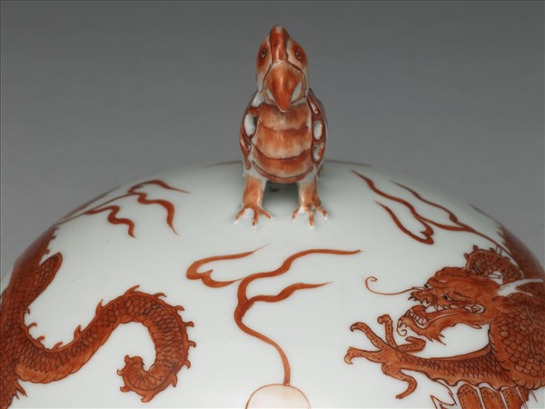 白瓷描紅雙龍紋高足蓋碗