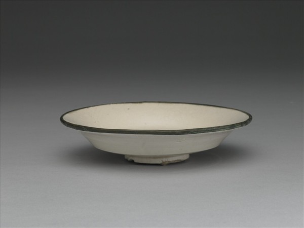 霍州窯 白瓷折腰碟