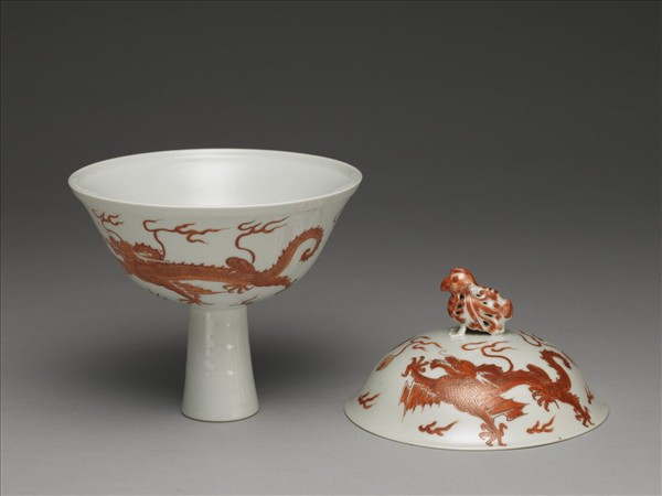 白瓷描紅雙龍紋高足蓋碗