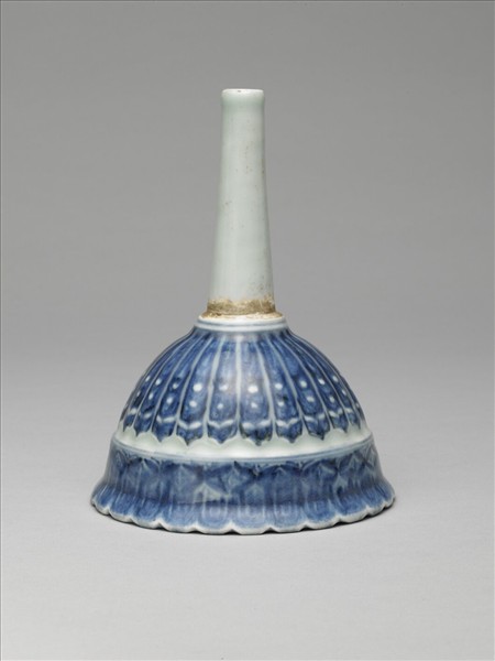 青花番蓮漏斗