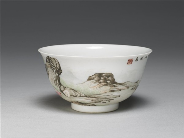 琺瑯彩山水人物茶碗