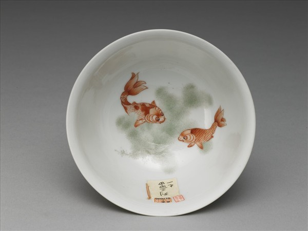 琺瑯彩山水人物茶碗