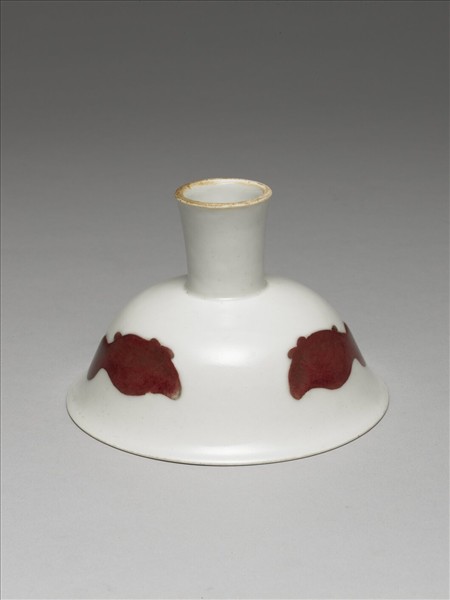 釉裡紅三魚紋高足碗