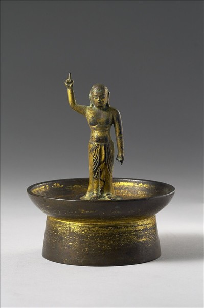 日本 室町時代 銅鎏金 誕生佛立像