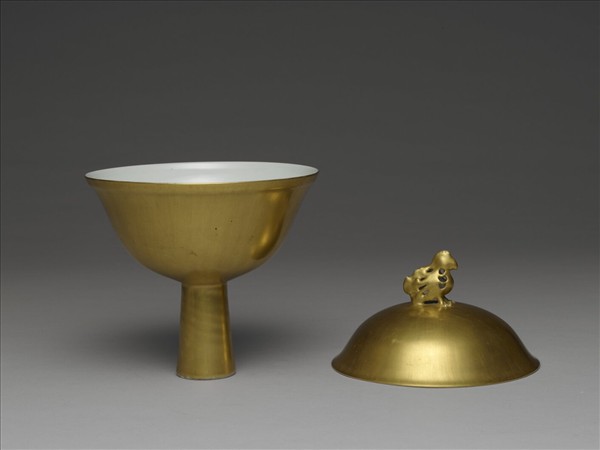 泥金釉萬壽齊天高足蓋碗