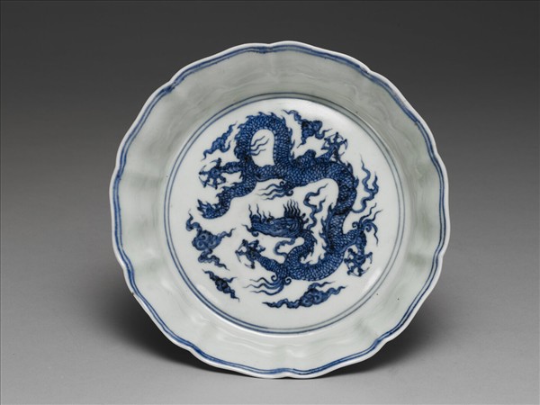 青花蟠龍牡丹花式洗