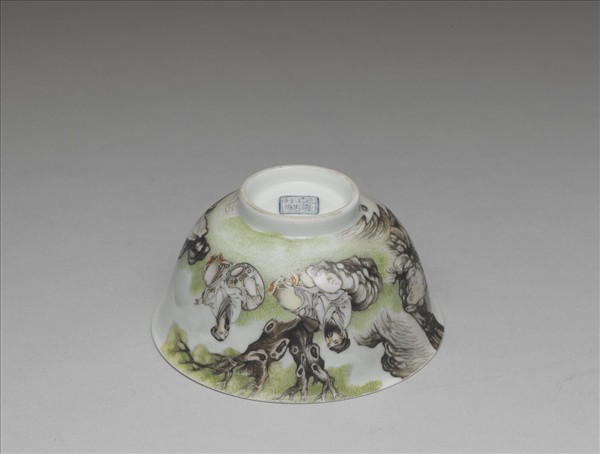 琺瑯彩山水人物茶碗