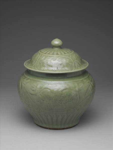龍泉窯 青瓷劃花牡丹紋蓋罐