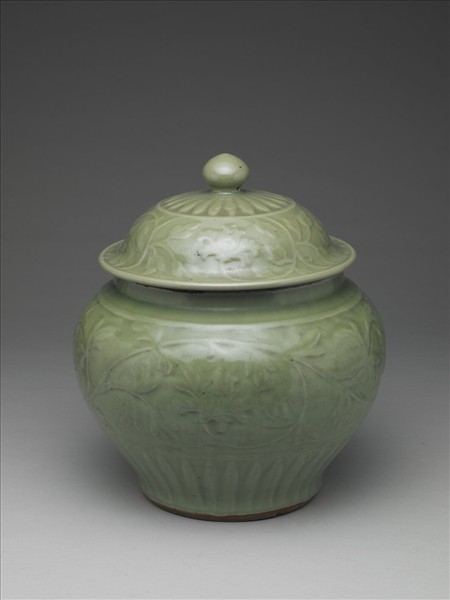 龍泉窯 青瓷劃花牡丹紋蓋罐
