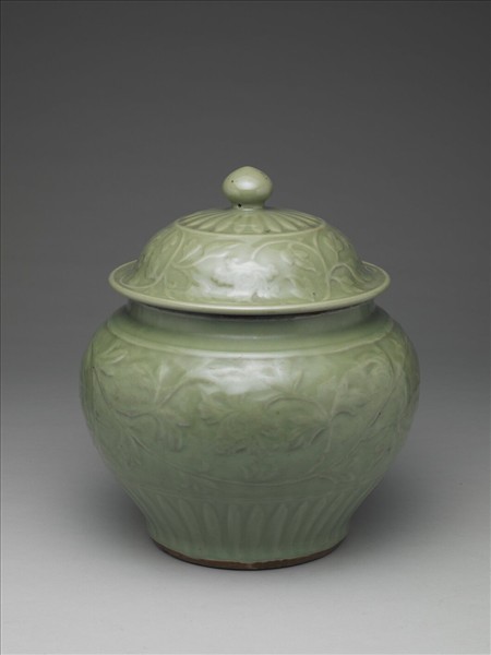 龍泉窯 青瓷劃花牡丹紋蓋罐