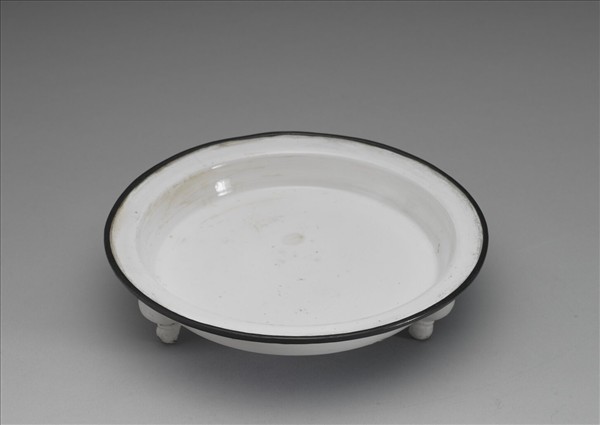 霍州窯 白瓷三足盤
