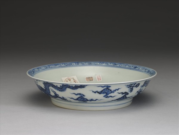 青花雙龍戲珠紋碗