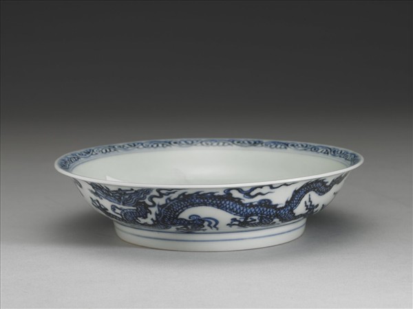 青花雙龍戲珠紋碗